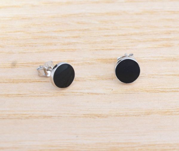 Sterling Silver Minimalist Round Dot Black Enamel Stud Earrings Unisex (gift packed) Round Circle Coin Design, Geometric,